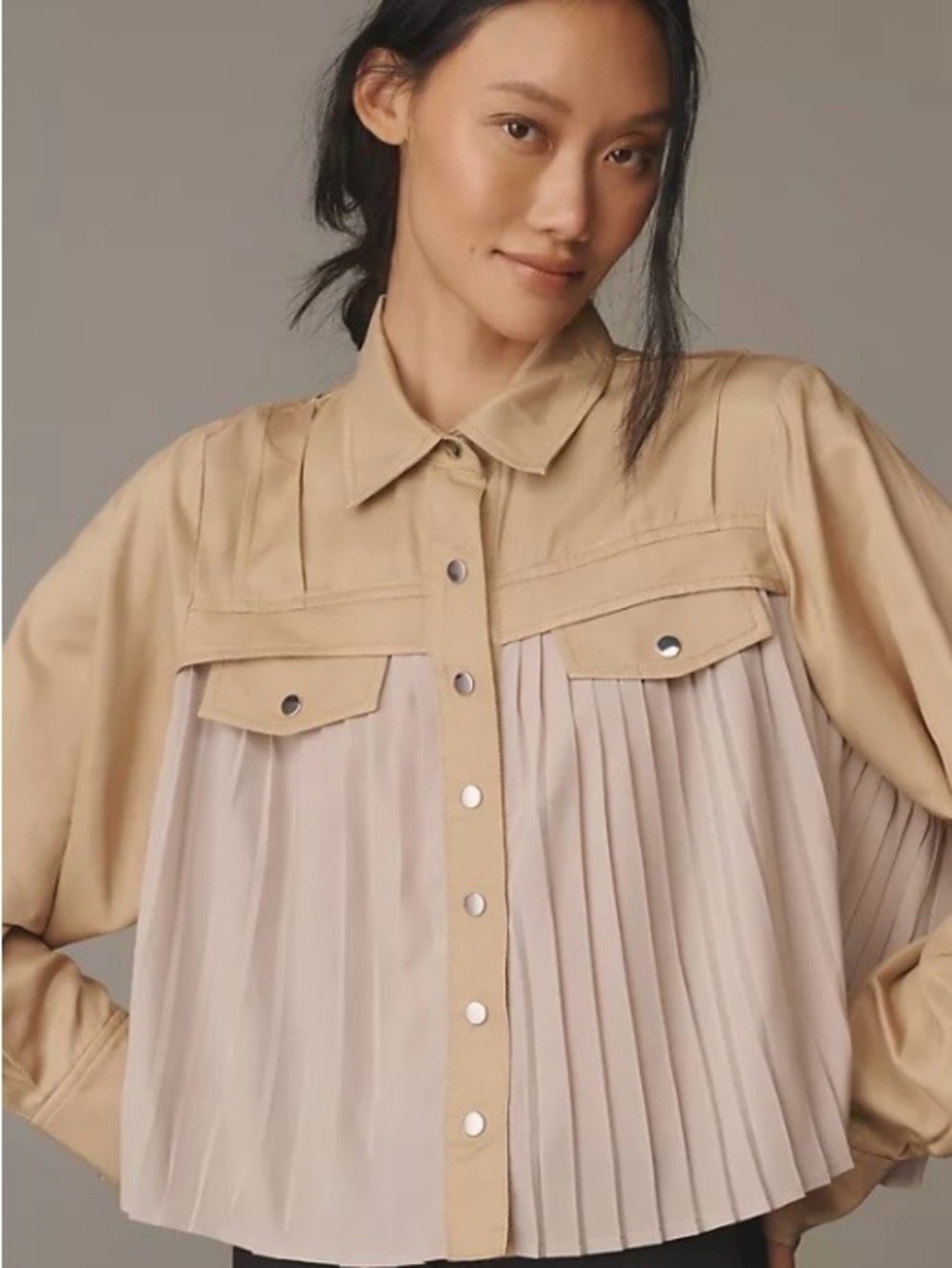 NWT Anthropologie Pleated Swing
Buttondown Shirt Size S